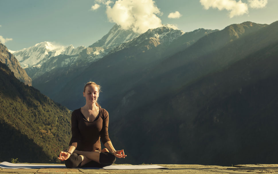 Why practice yoga to meditate? How does meditation work? 