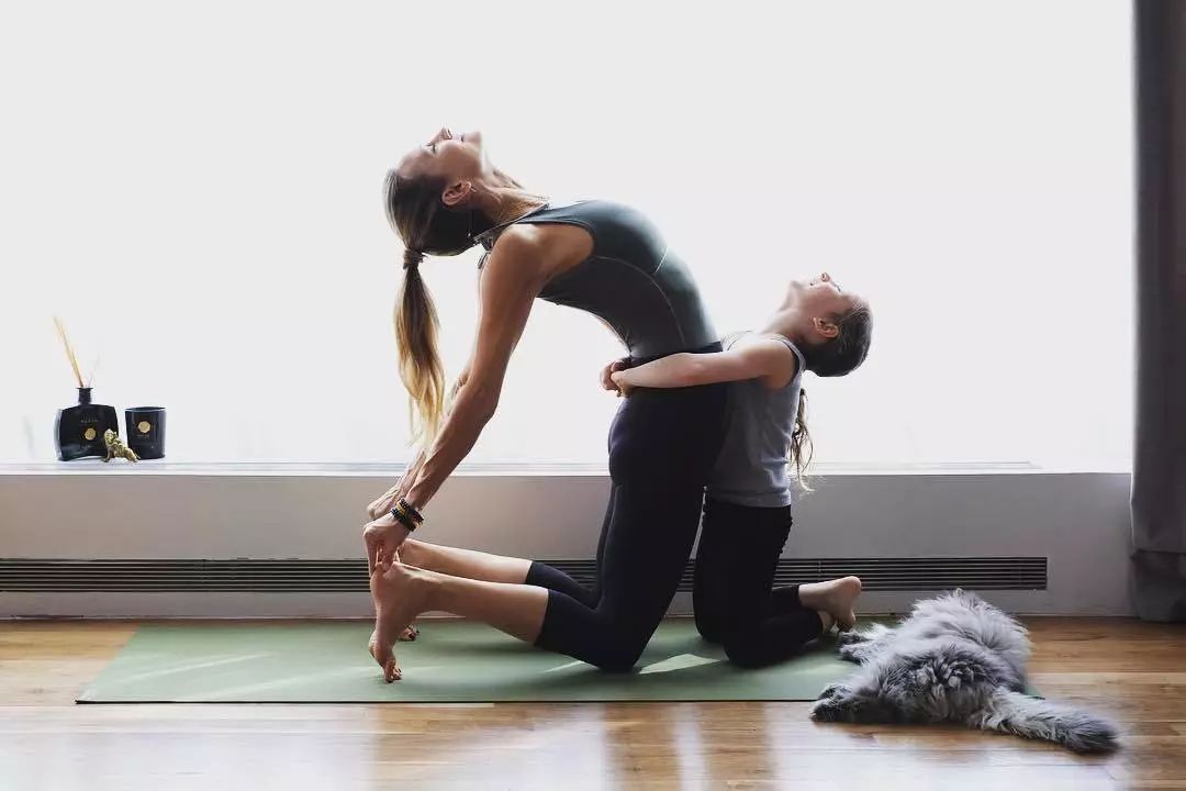 Mom loves yoga, what changes will the family have?